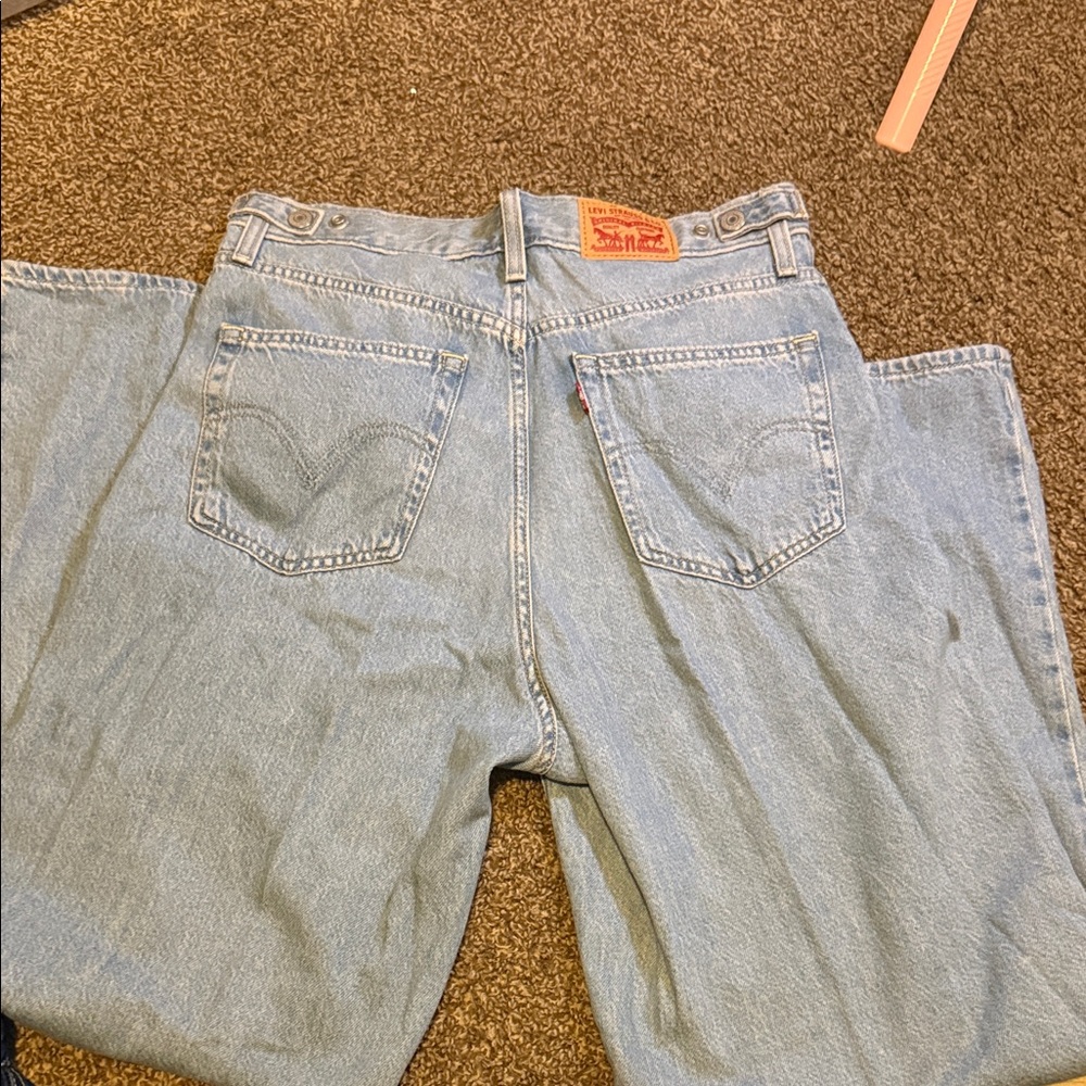 Levi's Cinched Women’s Wide Leg Baggy Jeans